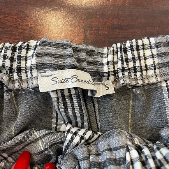 off the shoulder blouse - Picture 2 of 2